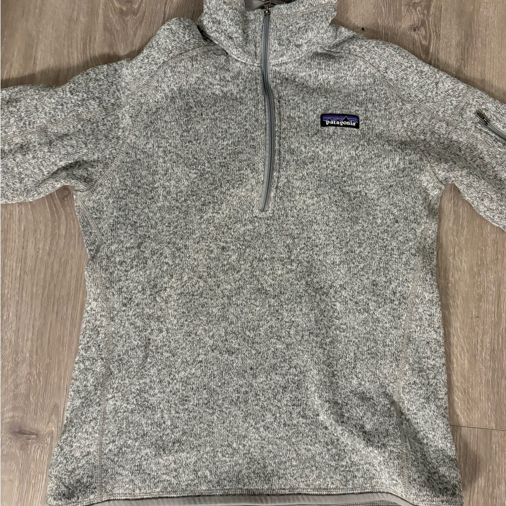 Grey Patagonia fleece